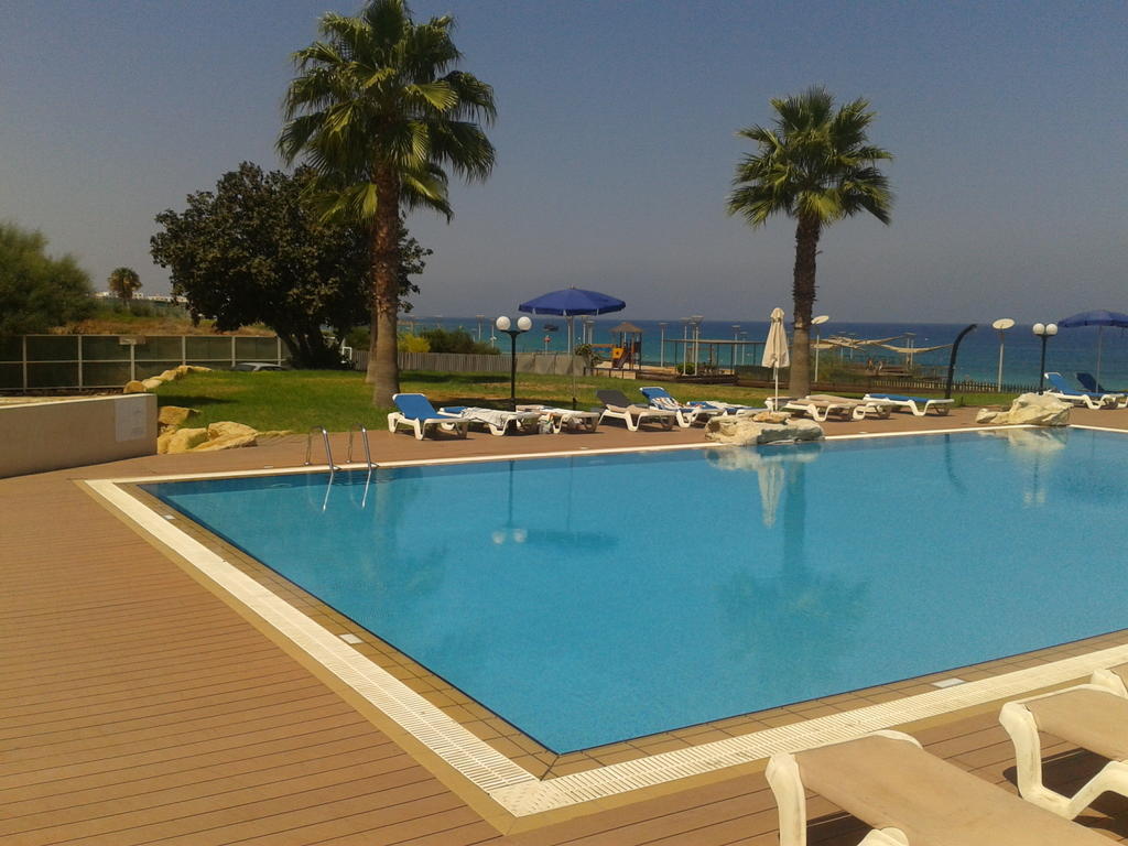 Pallini Court Protaras Bagian luar foto