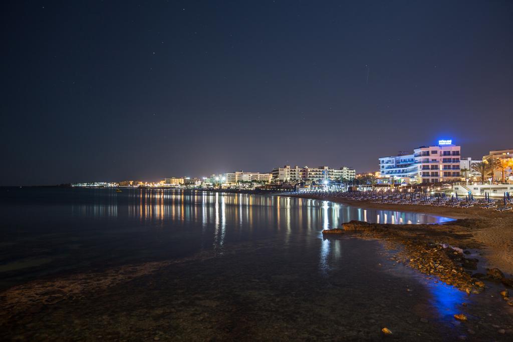 Pallini Court Protaras Bagian luar foto